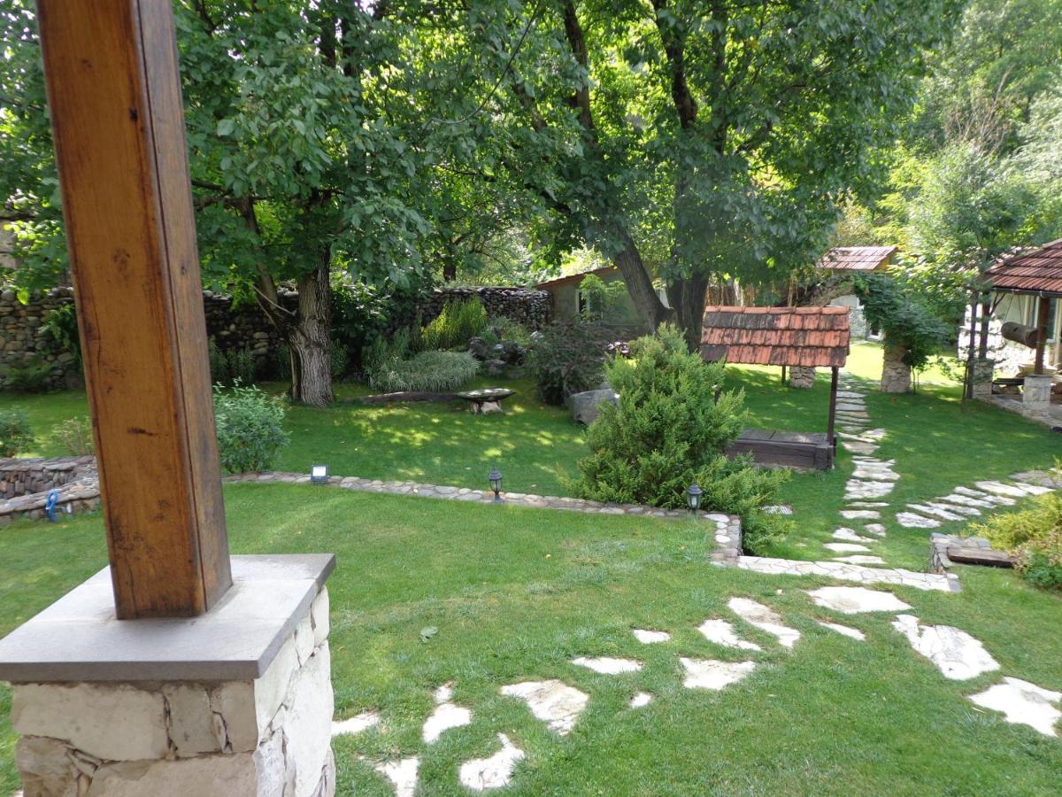 Bed and Breakfast Eco Garden Dilijan Exterior foto