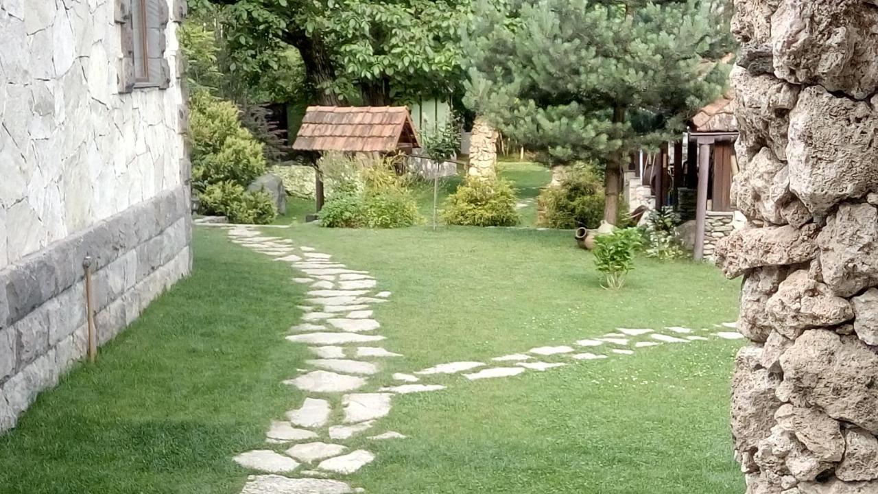Bed and Breakfast Eco Garden Dilijan Exterior foto